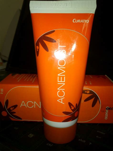 Indian Beauty Zone: ACNEMOIST Moisturizing Cream For Acne Prone Skin Review