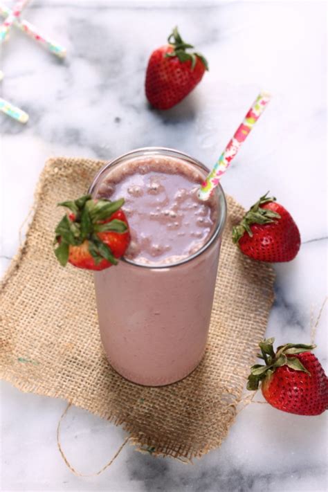 Strawberry Spinach Smoothies - Baker by Nature