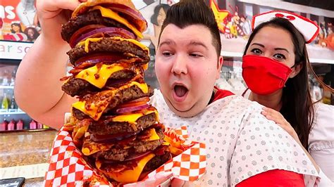 Heart Attack Grill (20,000 Calorie Burger) • MUKBANG - YouTube