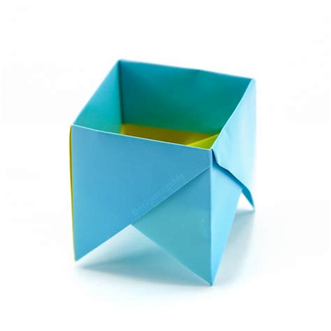 How To Make An Origami Fancy Box - Folding Instructions - Origami Guide