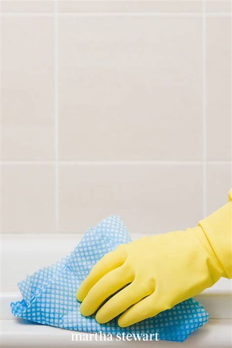 The Safest Ways to Clean Your Most-Used Bathroom Surfaces in 2021 | Mold remover, Vinegar ...