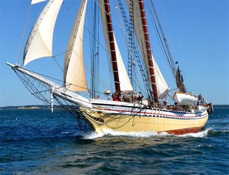 Schooner Heritage | Maine Windjammer Sailing Vacation