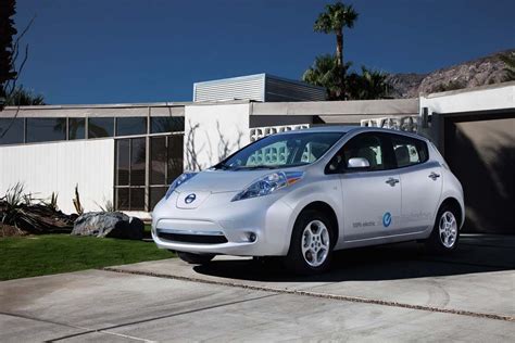 Nissan to build lower-cost leaf electric car in u.s