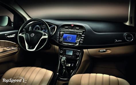 LANCIA YPSILON - Review and photos