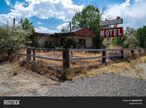Shoshoni, Wyoming - Image & Photo (Free Trial) | Bigstock