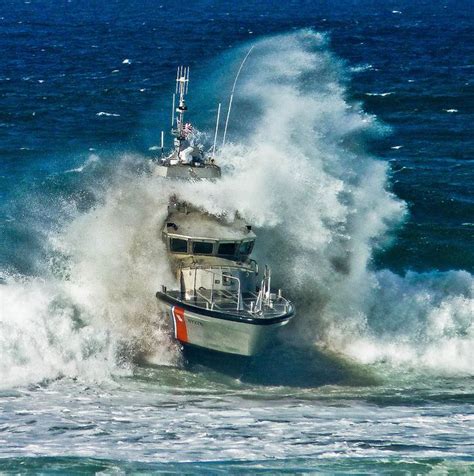 Surfing Coast Guard style in Oregon -- P1010652 | Coast guard boats ...