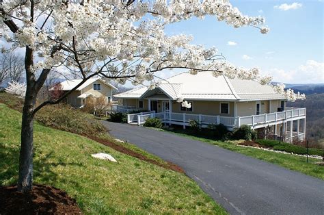 INN AT RIVERBEND - Updated 2022 Prices & B&B Reviews (Pearisburg, VA)