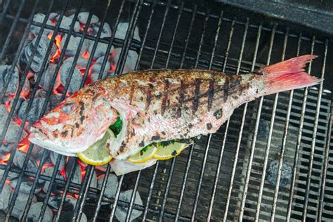 How to grill whole fish (without it sticking!) – Jess Pryles