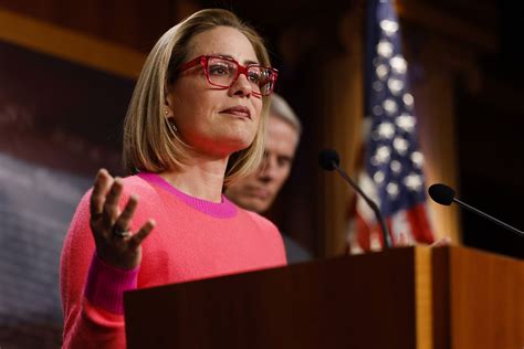 Sen. Kyrsten Sinema Switches Party Affiliation to Independent