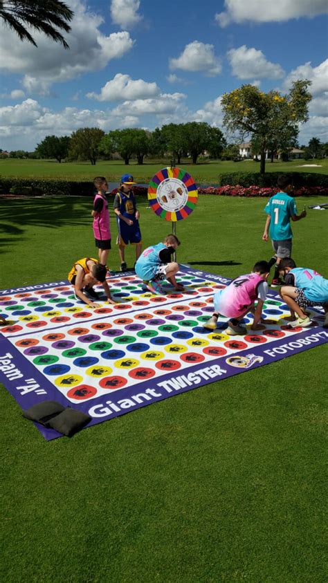 Giant Twister Game Rental - FotoBoyz