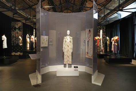 Mr & Mrs Clark: a 1960s and '70s fashion exhibition at the Textile Museum, Prato | The ...