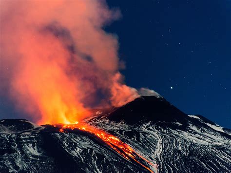 A Costa Rican Volcano Sees Its Biggest Blast in Years | WIRED