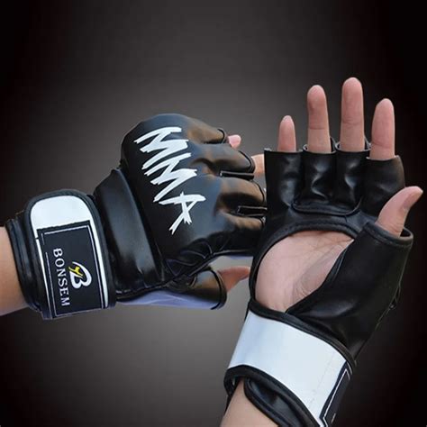 A Pair/Set Comfortable MMA Boxing Gloves Soft PU Half Finger Design ...