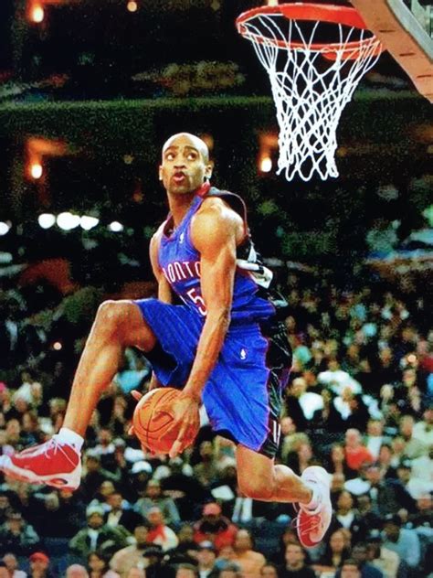 Vince Carter wins the Sprite Slam Dunk Contest in a 2000 NBA All-Star Weekend at Oakland, CA ...