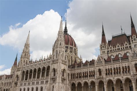 Budapest parliament building 12904202 Stock Photo at Vecteezy