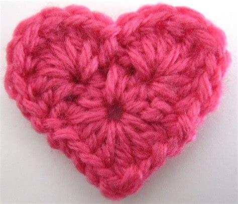 25+ free & easy crochet heart patterns