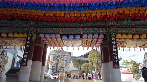 Jogyesa Temple and Bongeunsa Temple: Finding a sense of peace in the heart of Seoul | KoreabyMe