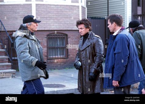 CLINT EASTWOOD, SEAN PENN, KEVIN BACON, MYSTIC RIVER, 2003 Stock Photo - Alamy