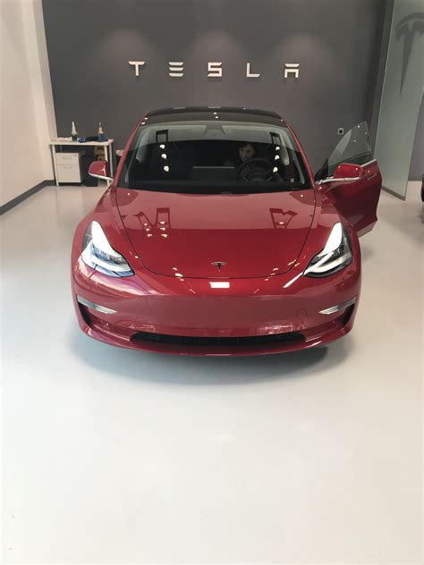 My Red Model 3 : r/TeslaModel3