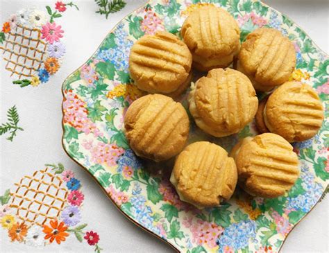 Classic Custard Creams Biscuits | Foodie Quine - Edible Scottish Adventures