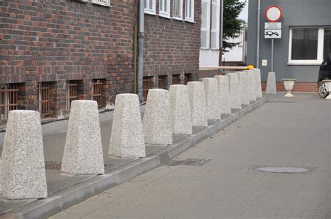 Concrete parking bollards Prudnik - Manufacturer of concrete products