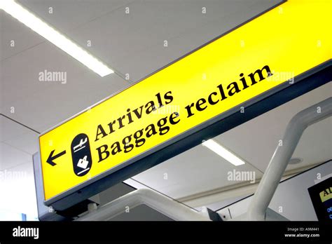 Arrivals Baggage Reclaim Sign at UK Airport Stock Photo - Alamy