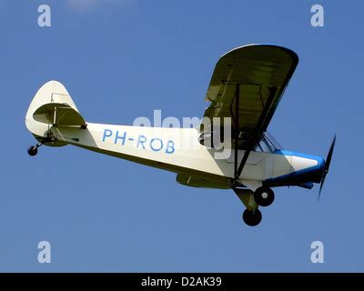 Cockpit Piper Super Cub Aircraft Stock Photo - Alamy