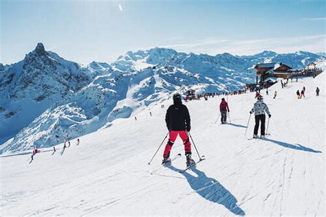 Courchevel Ski Resort Guide | Snow-Forecast.com