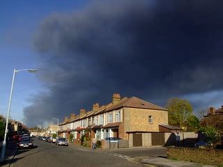 plume | Smoke from the Stratford fire in East London, visibl… | Flickr