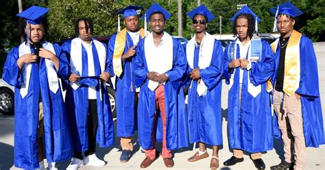 GALLERY: Meridian High School Graduation | Gallery | meridianstar.com