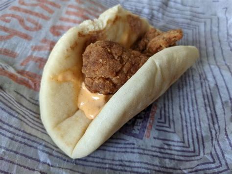 Review: Taco Bell - Crispy Chicken Sandwich Taco