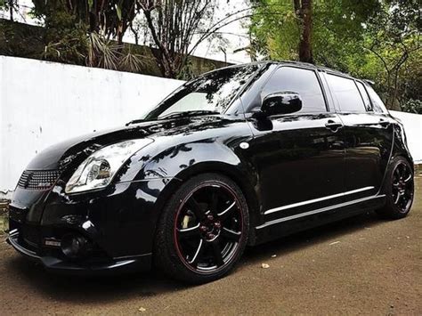 Maruti Swift Modified In Black