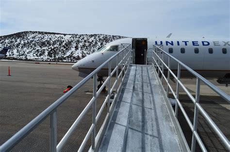 Aspen/Pitkin County Airport - 57 Photos & 35 Reviews - Airports - 233 E ...