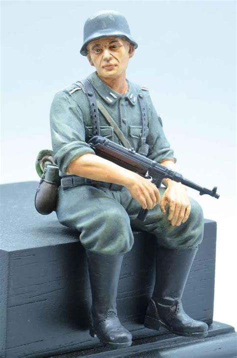 Figure Soldier WW2 German Tank Rider MP40 shooter Wehrmacht handpainted ...