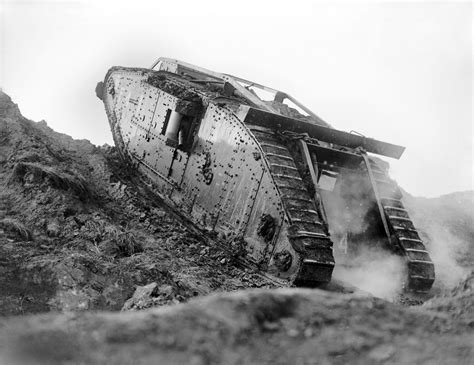 How 476 Tanks Attacking in a Massive Assault during World War I Changed War Forever | The ...