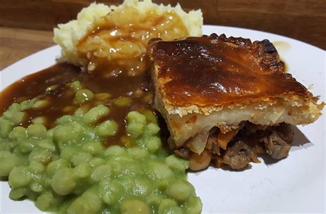 Pie, Mash, Peas & Gravy - Mushy or Garden?