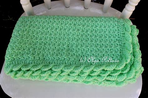 Lacy Crochet: Star Stitch Baby Blanket with Scalloped Trim