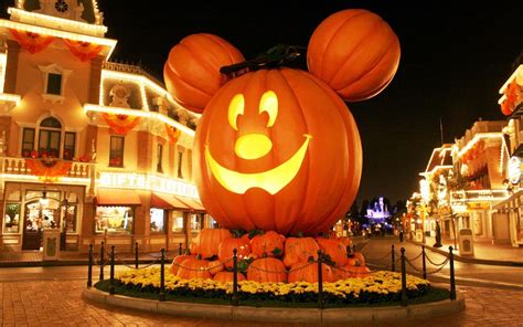 Aesthetic Halloween Disney Wallpapers - Wallpaper Cave