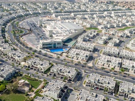 Nakheel's Al Furjan, Discovery Gardens line up for Dubai Metro ...