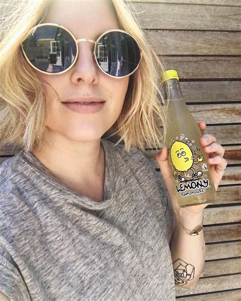 Instagram photo by Estée Lalonde • May 8, 2016 at 1:10pm UTC | Estee, Cute sunglasses, Starbucks ...