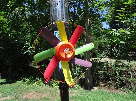 DIY Wind Spinner made from soda can | Tropical Mom's Day Off Chic Wall ...