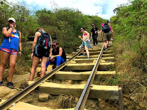 Hiking the Koko Crater Trail