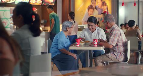 Kwentong Jollibee “Apo” shows gratitude to grandparents’ selfless love ...