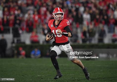 Georgia Bulldogs Quarterback Carson Beck passes the ball during the... News Photo - Getty Images