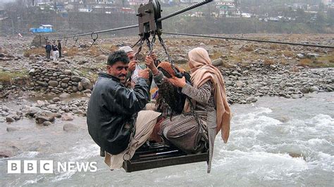 What is Pakistan's homemade cable car system? - BBC News