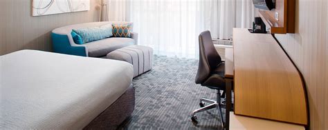 Richmond Airport Hotels- Sandston Hotel- Courtyard Richmond Airport ...