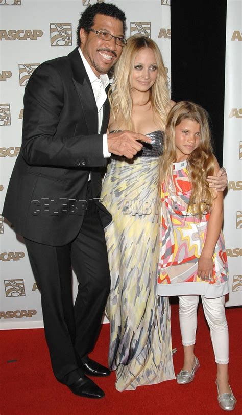 Lionel Richie and daughters at ASCAP's 25th Annual Pop Music Awards