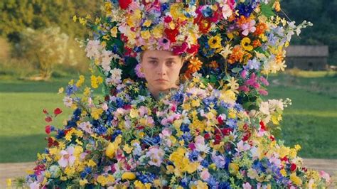 Florence Pugh Midsommar May Queen