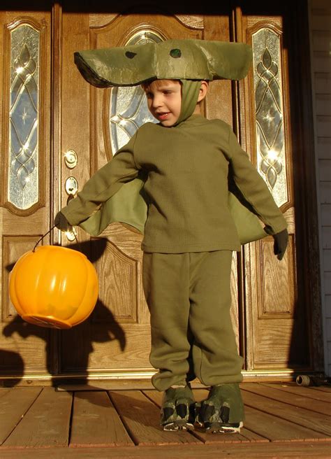 Childhood Beckons: Homemade Pterodactyl Costume