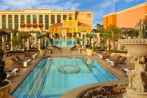 The Venetian Pool Deck, Las Vegas, Nevada - Sports-Outdoors Review ...